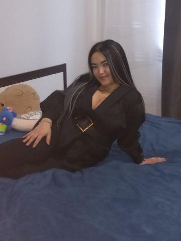 Камила Демократично Реал фото 2